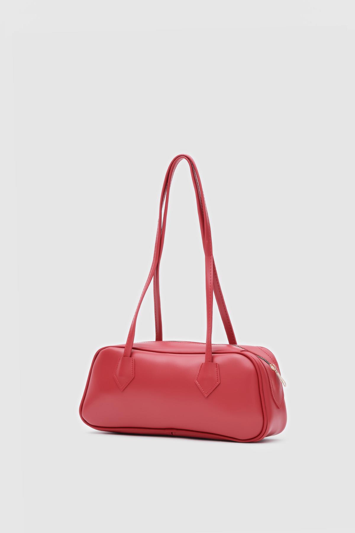 Sleek Red Shoulder Bag