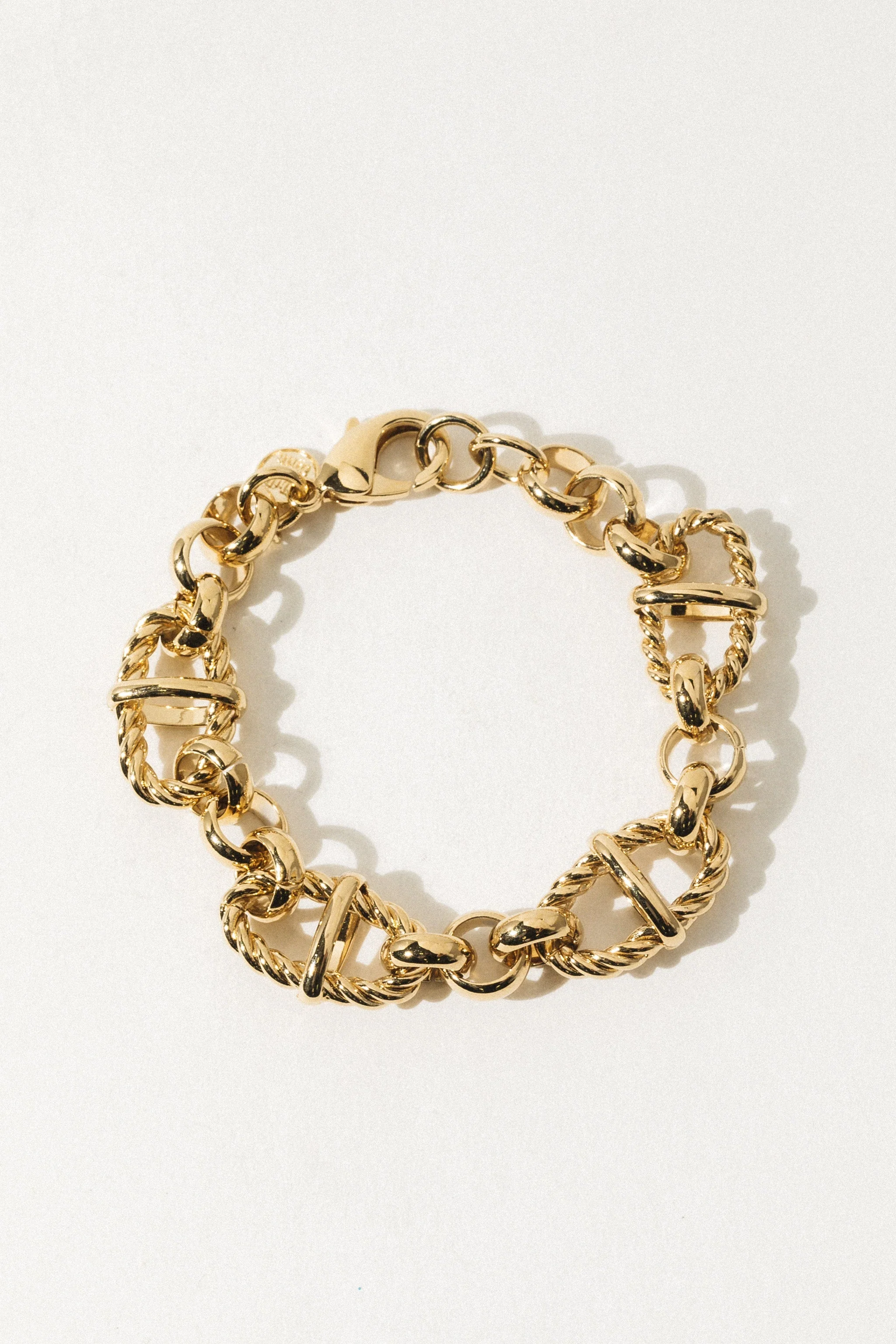 Elegant Gold-Tone Chain Bracelet