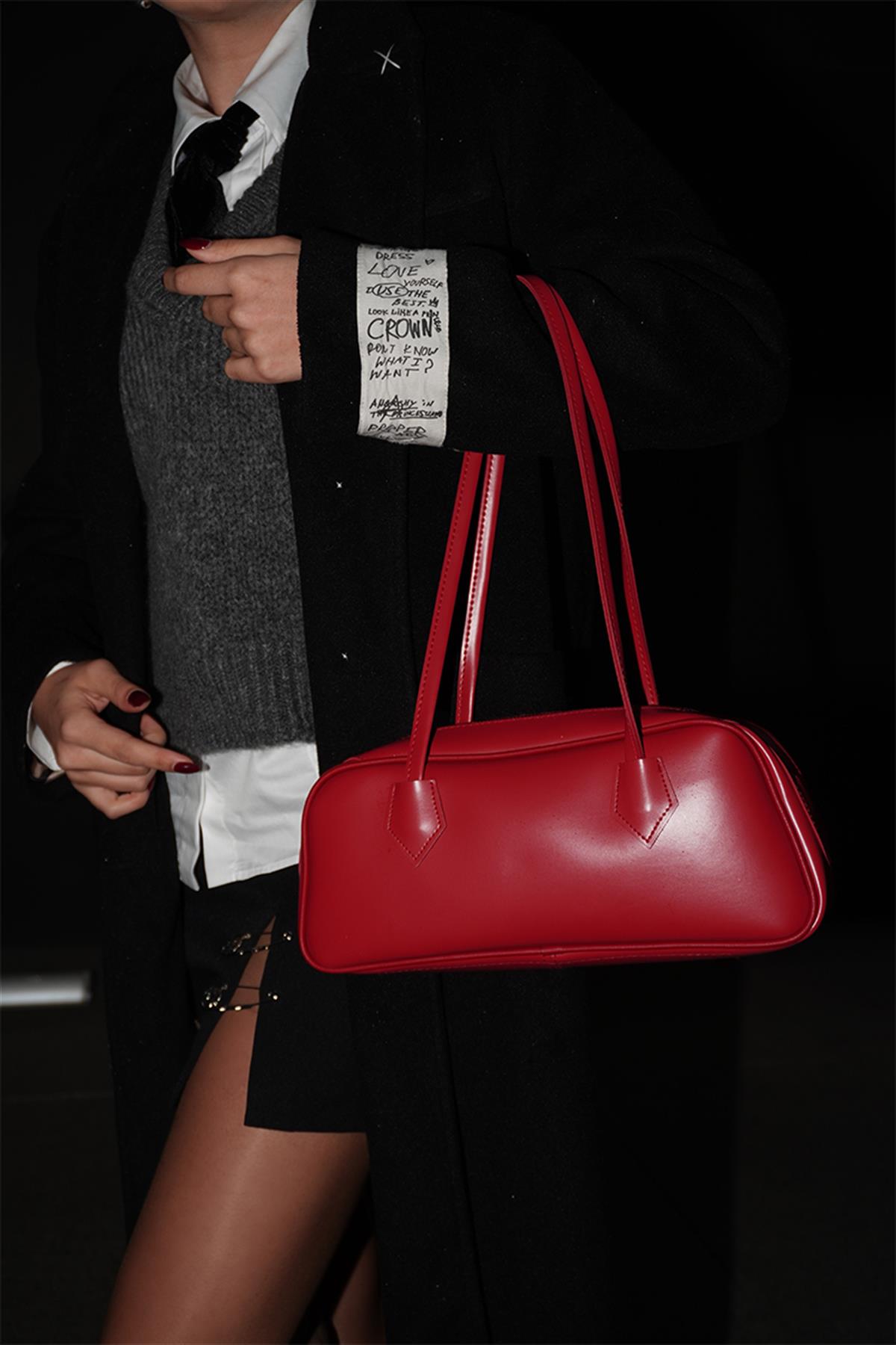 Sleek Red Shoulder Bag